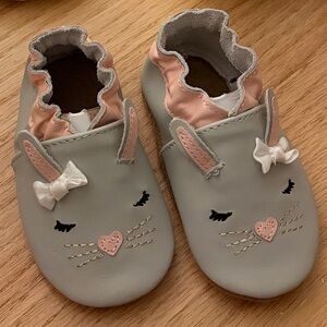 Robeez Soft Soles Baby Shoes - Gray with Pink Accents